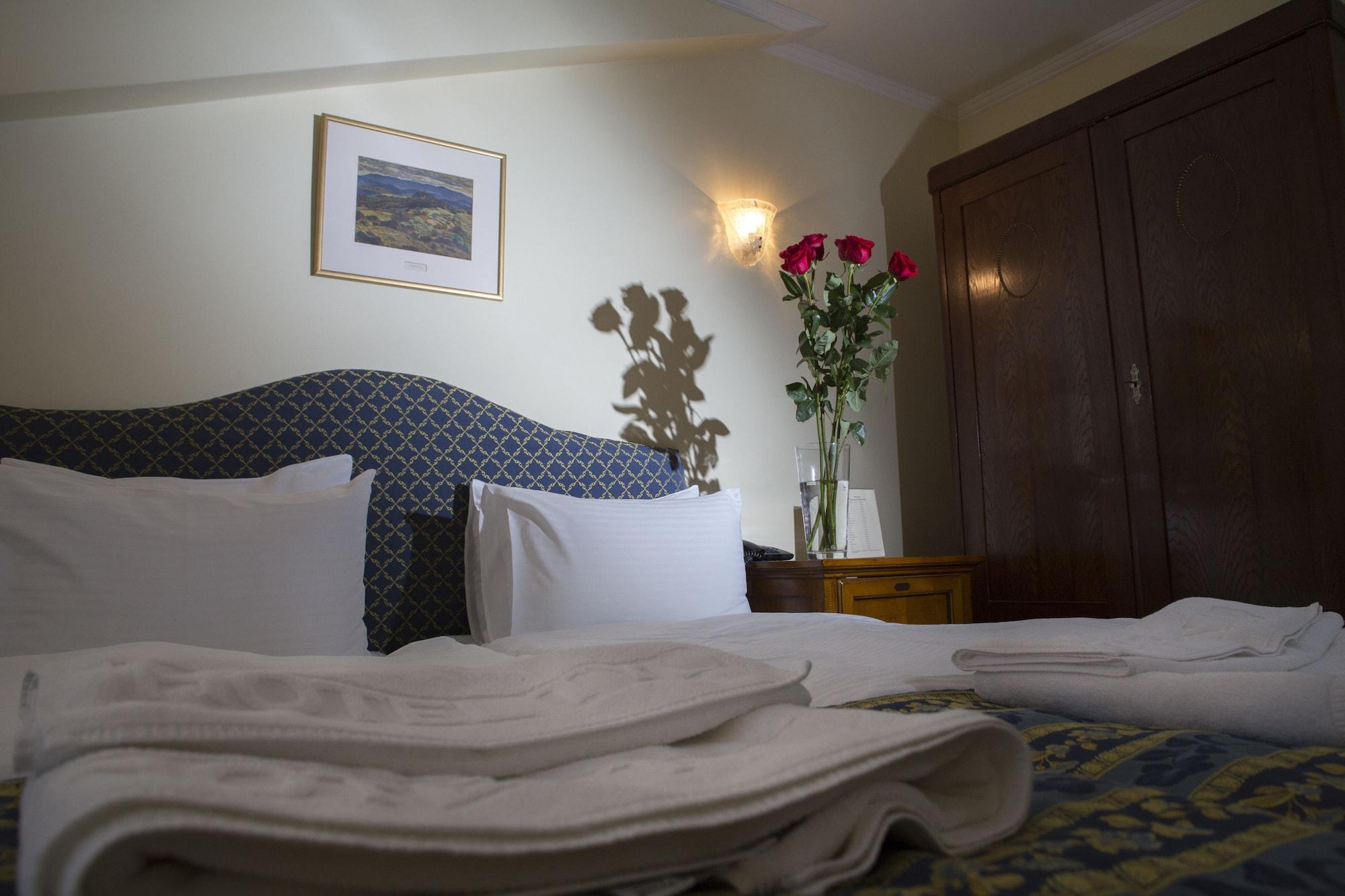 Hotel Tyl Прага Екстериор снимка