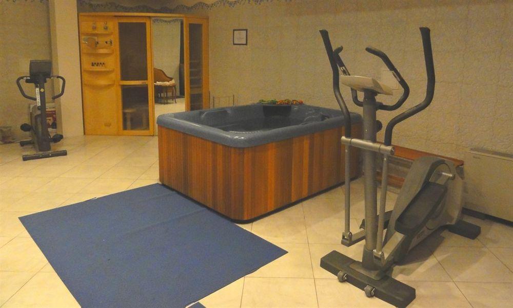 Hotel Tyl Прага Екстериор снимка
