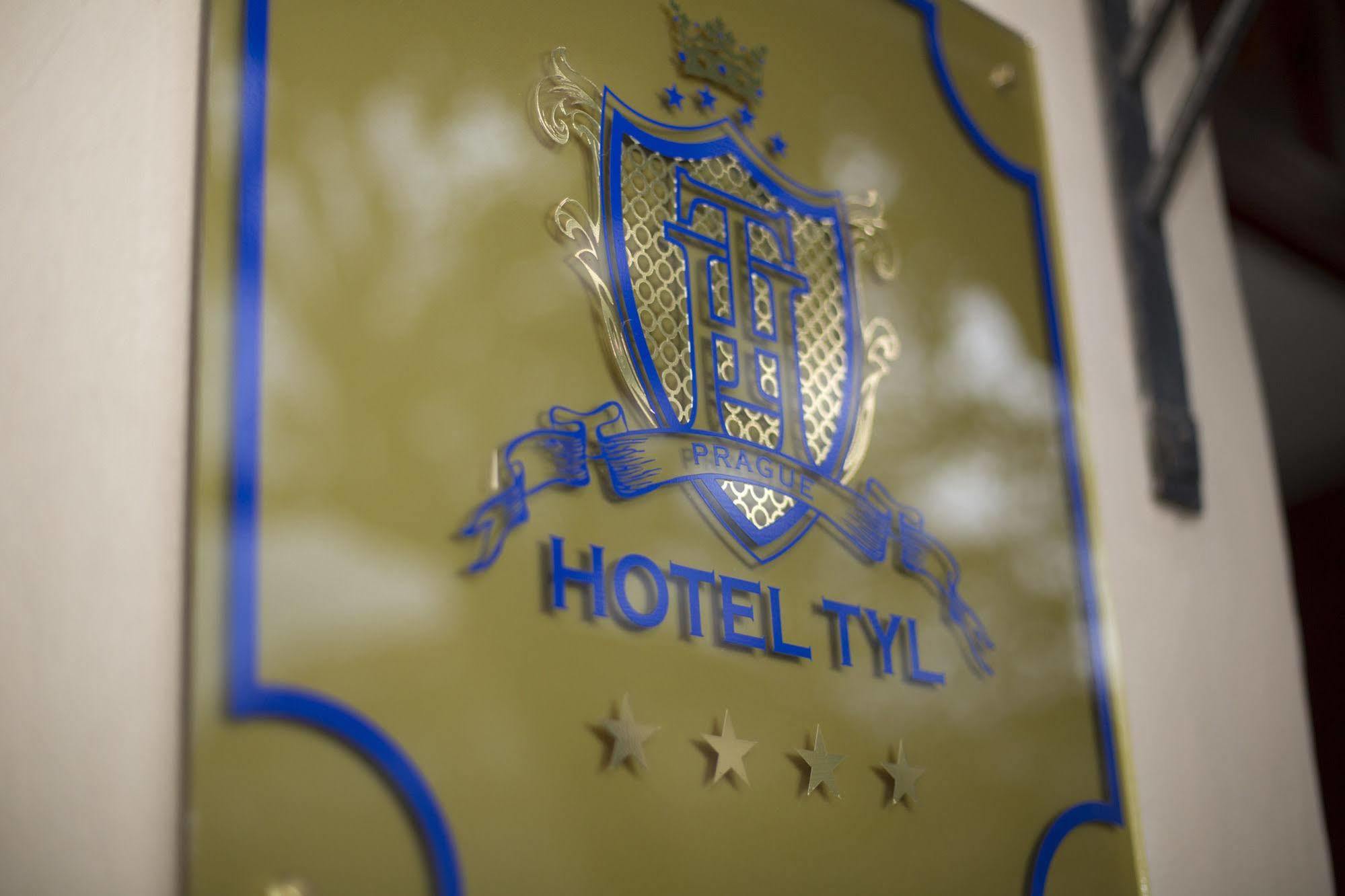 Hotel Tyl Прага Екстериор снимка
