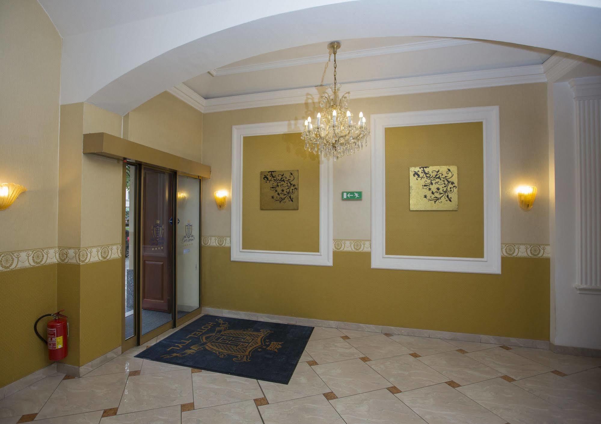 Hotel Tyl Прага Екстериор снимка