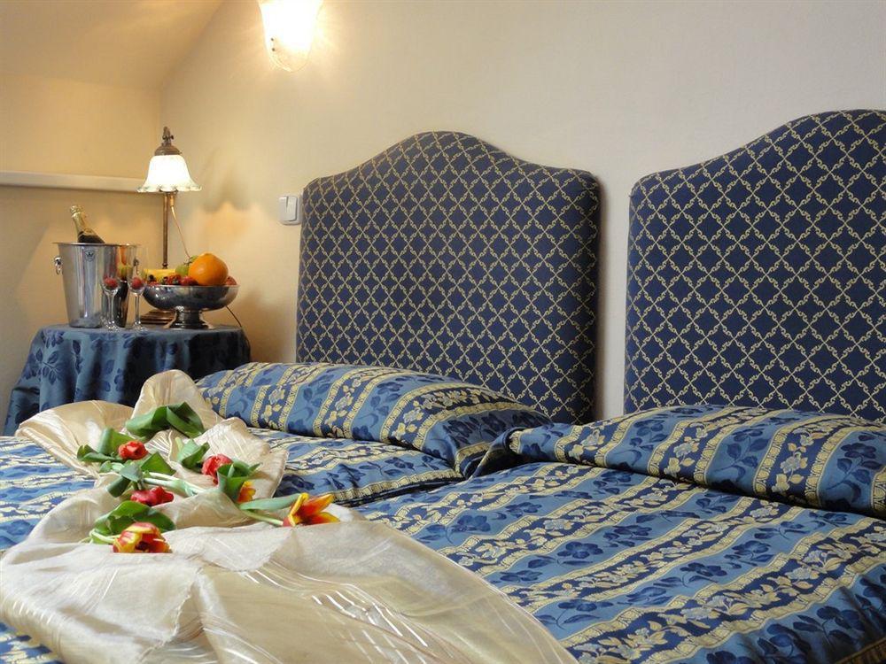 Hotel Tyl Прага Екстериор снимка